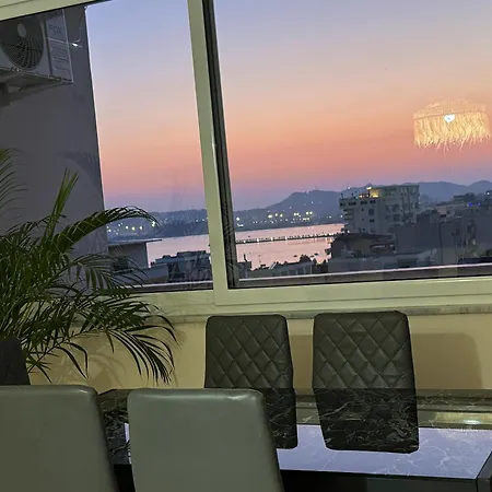 Sea View *
